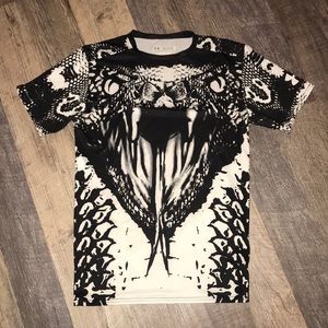 Under Armour T-shirt